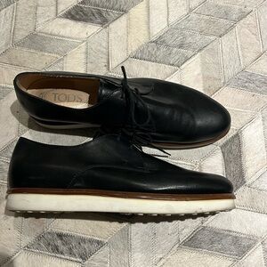 Tod’s leather Oxford shoe, size 40